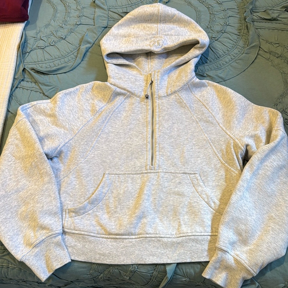 Lululemon Cropped Oversized Scuba Hoodie - 1/2 Zip